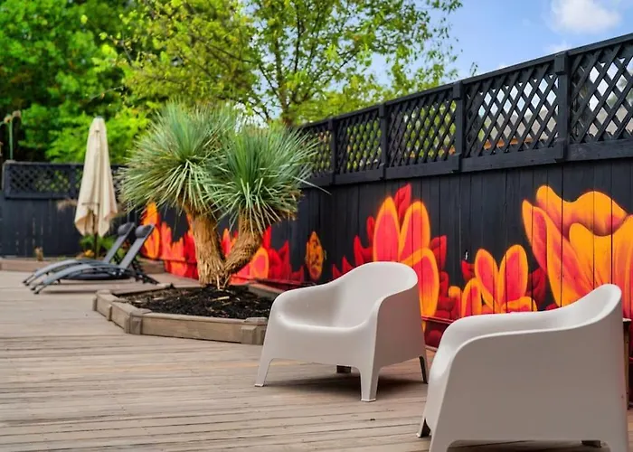 High End Design With Pool & Hot Tub Gameroom *